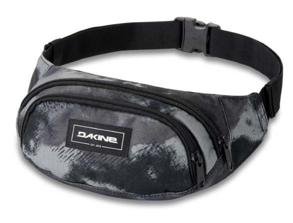 dakine hip